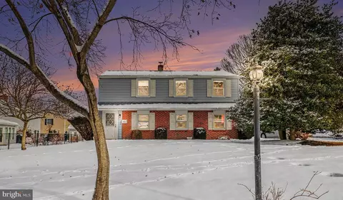 4051 Hillside Rd, Lafayette Hill, PA 19444