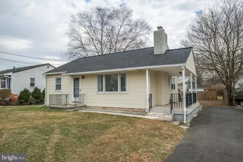 233 Garden Ave, Horsham, PA 19044