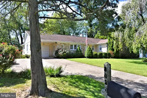 3020 Old Welsh Rd, Willow Grove, PA 19090