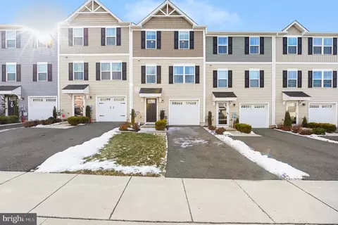 31 Foxwood Dr, Gilbertsville, PA 19525