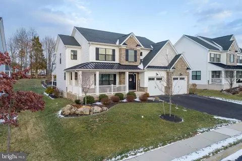 1024 Bayberry Dr, Pennsburg, PA 18073