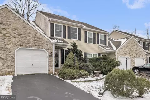 1241 Meadowview Cir, Lansdale, PA 19446