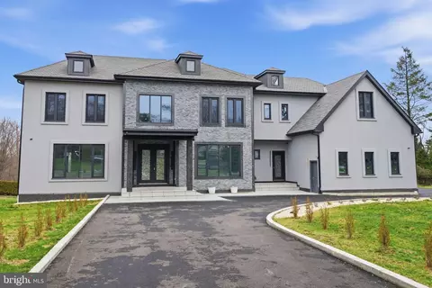 1047 Welsh Rd, Huntingdon Valley, PA 19006