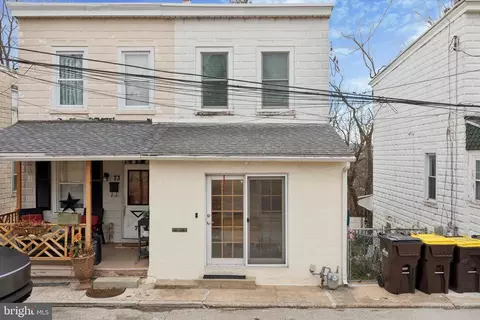 657 Columbus St, Bridgeport, PA 19405