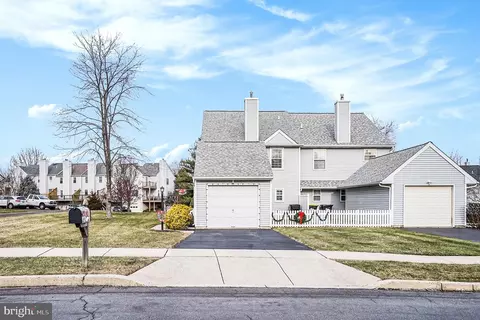 151 Dawn Dr, Lansdale, PA 19446