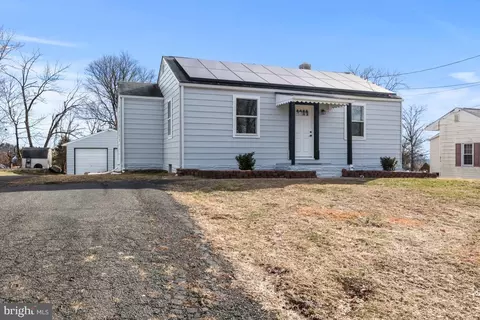 1196 N State St, Pottstown, PA 19464