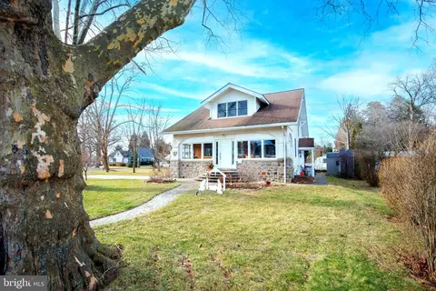 14 Williams Ln, Hatboro, PA 19040