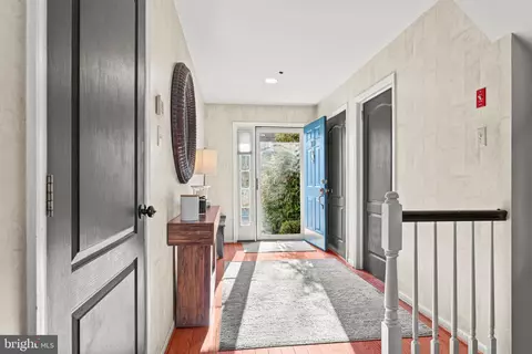 Entry Way - 160 Lemonton Way, Wayne, PA 19087 photo 1 of 3