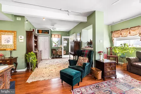 1853 Eckard, Abington, PA 19001