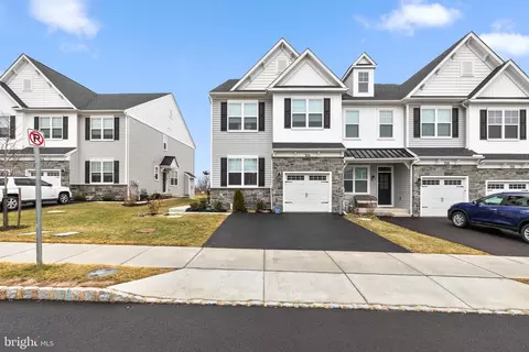 106 Charles Ln, Harleysville, PA 19438