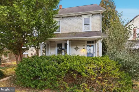 136 Jenkins Ave, Lansdale, PA 19446