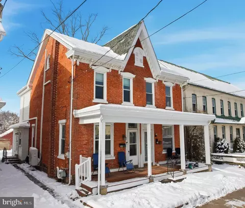 149 Main St, Pennsburg, PA 18073