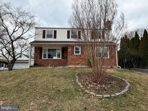 725 Springdell Rd, King Of Prussia, PA 19406