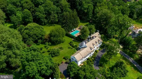 1118 Indian Creek Rd, Wynnewood, PA 19096