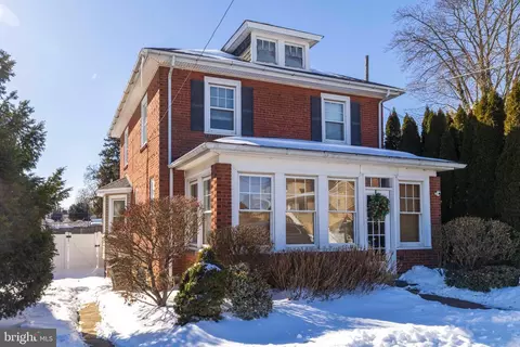 15 E 11th Ave, Conshohocken, PA 19428