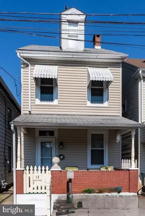 13 Plum St, Pottstown, PA 19464