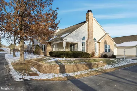 49 Cambridge Ct, Souderton, PA 18964