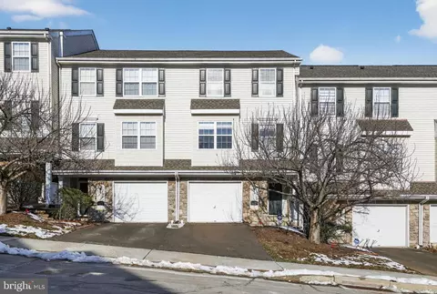 415 Fort Hill Cir, Fort Washington, PA 19034