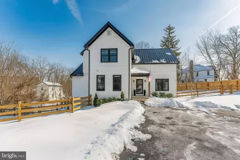 38 E 5th Ave, Collegeville, PA 19426