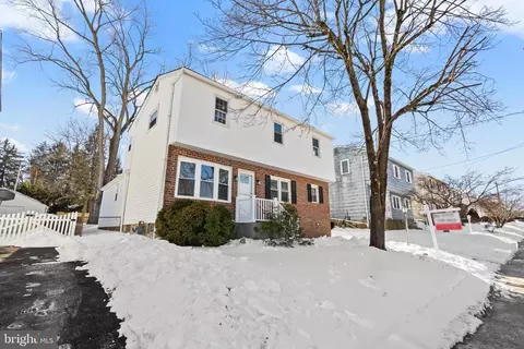 1717 Crestview Ave, Willow Grove, PA 19090