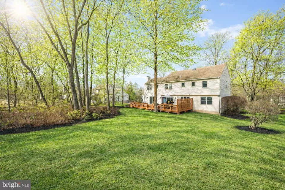 2041 Spring Valley Rd, Lansdale, PA 19446 | MLS# PAMC2166412 | 7 Photos ...