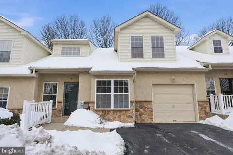 41 Stuart Dr, East Norriton, PA 19401
