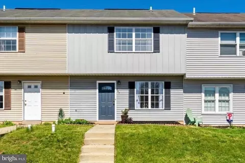 427 Blaker Dr, East Greenville, PA 18041