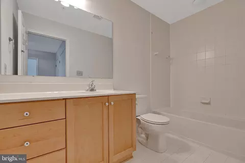 Bath - 1129 Brians Way, Wayne, PA 19087 photo 2 of 3