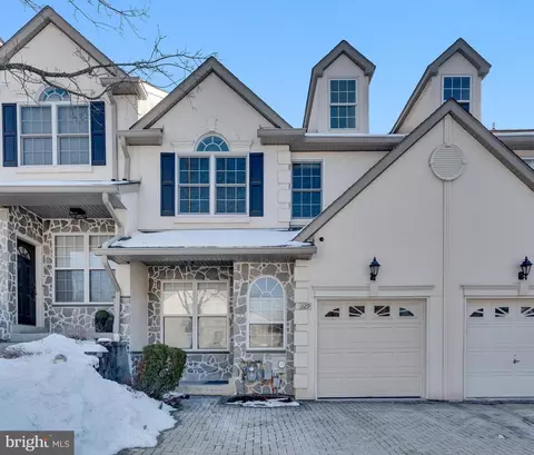 1129 Brians Way, Wayne, PA 19087