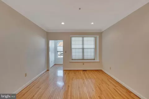 Living - 1129 Brians Way, Wayne, PA 19087 photo 4 of 9