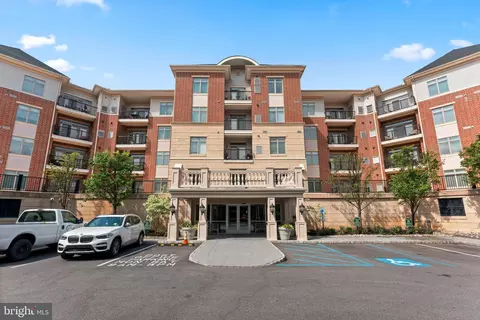 516 Carson Ter, Huntingdon Valley, PA 19006