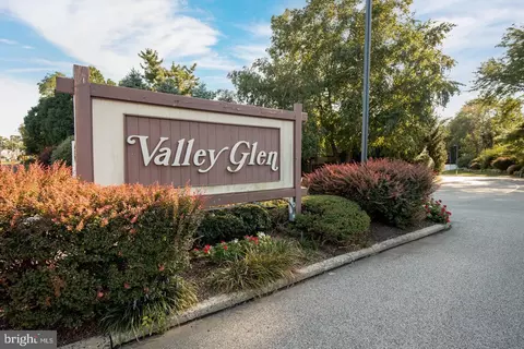 1202 Valley Glen Rd, Elkins Park, PA 19027