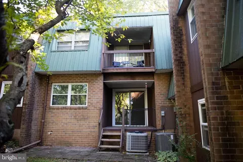 319 Meadowview Ln #319, Mont Clare, PA 19453