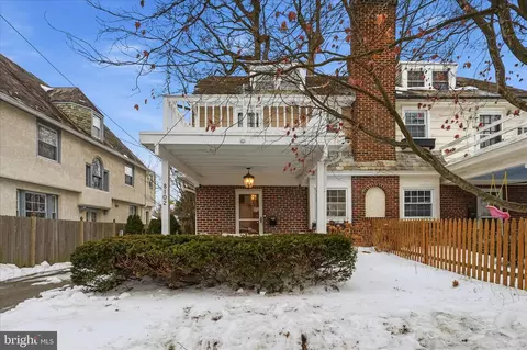8102 Eastern Ave, Glenside, PA 19038