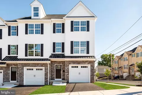 201 8th St Apt, Bridgeport, PA 19405