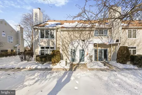 1605 Naomis Ct #1605, North Wales, PA 19454