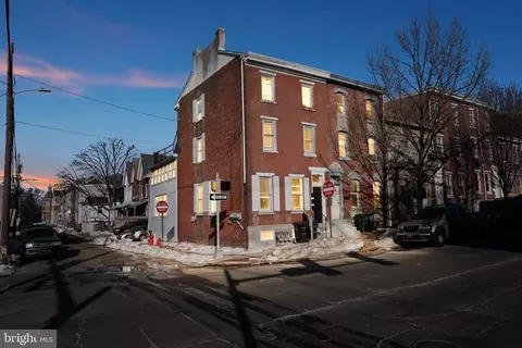 151 W Airy St, Norristown, PA 19401