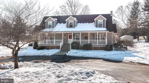 655 S 4th Ave, Royersford, PA 19468