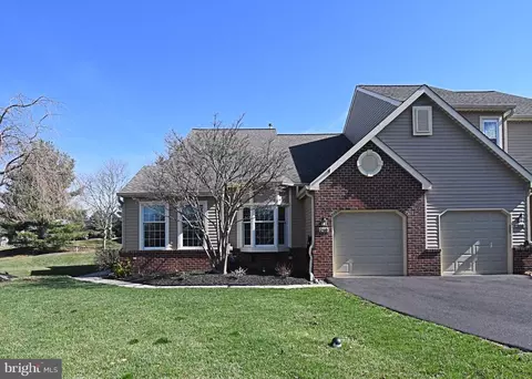 210 Pinecrest Ln, Lansdale, PA 19446