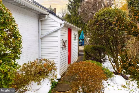 Exterior - 412 Rices Mill Rd, Wyncote, PA 19095 photo 10 of 14
