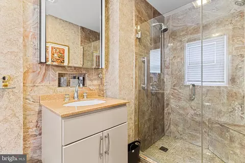Bath - 412 Rices Mill Rd, Wyncote, PA 19095 photo 1 of 3