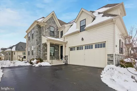400 Morris Ct, Flourtown, PA 19031