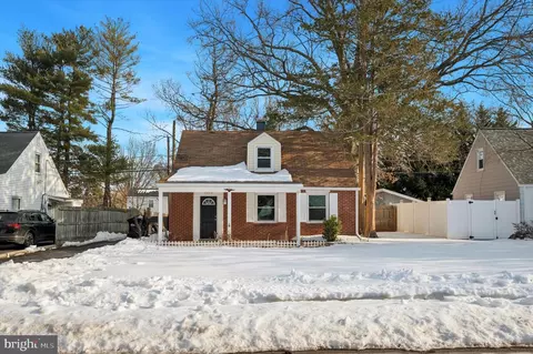 1957 Clearview, Norristown, PA 19403
