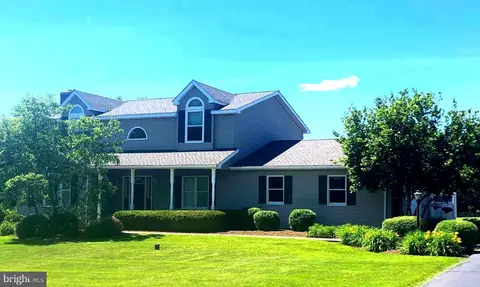 621 Fagleysville Rd, Perkiomenville, PA 18074