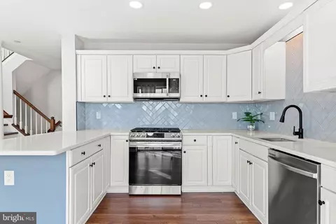 Kitchen - 149 Timothy Cir, Wayne, PA 19087 photo 3 of 3