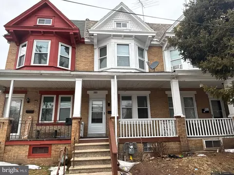 203 Chain St, Norristown, PA 19401