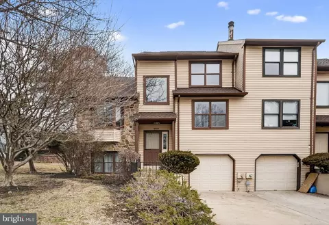 8609 Trumbauer Dr #L-57, Glenside, PA 19038