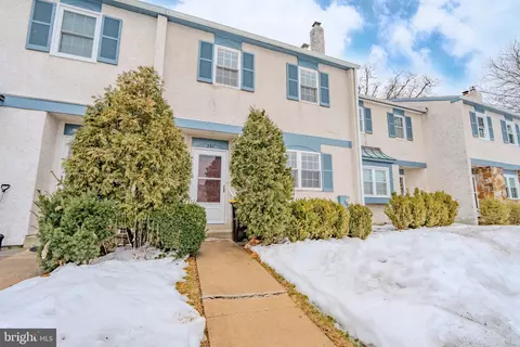 237 Lawndale Ave, King Of Prussia, PA 19406