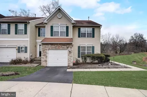 1026 Colin Dr, Royersford, PA 19468
