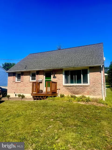 1013 Glasgow St, Pottstown, PA 19464